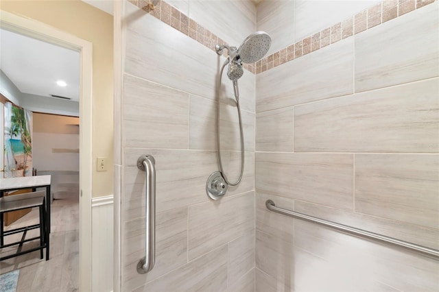 2070 59th St, Sarasota, FL 34243 - bathroom featuring a tile shower