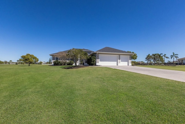 4606 Lake Fox Pl, Parrish, FL 34219 - ranch-style home with a garage, driveway, and a front lawn