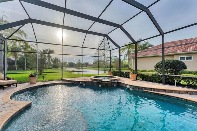 6822 Dominion Ln, Lakewood Ranch, FL 34202 - view of swimming pool featuring glass enclosure, a pool with connected hot tub, and a patio area