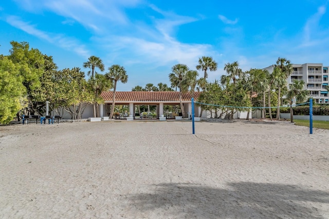 1928 Harbourside Dr Unit 1403, Longboat Key, FL 34228 - surrounding community with volleyball court