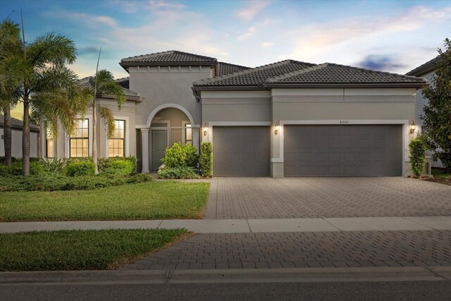 8016 Grande Shores Dr, Sarasota, FL 34240 - photo 1
