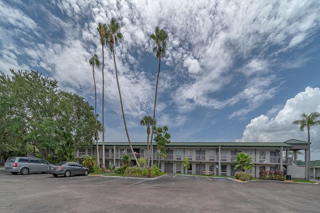 7150 N Tamiami Trl Unit S603, Sarasota, FL 34243 - view of property with uncovered parking