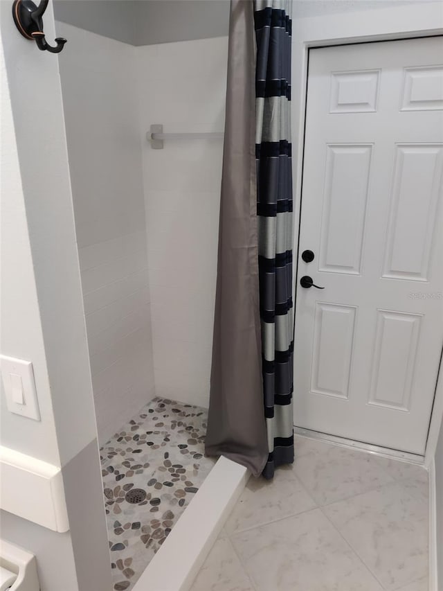 1118 Deardon Dr, Venice, FL 34292 - full bathroom featuring a shower stall