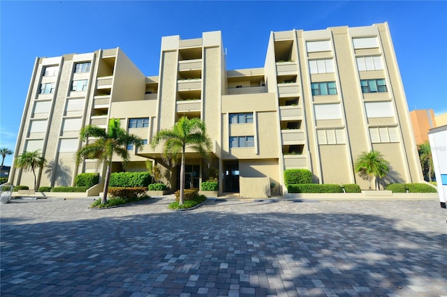 2675 Gulf Of Mexico Dr Unit 403, Longboat Key, FL 34228 - view of building exterior