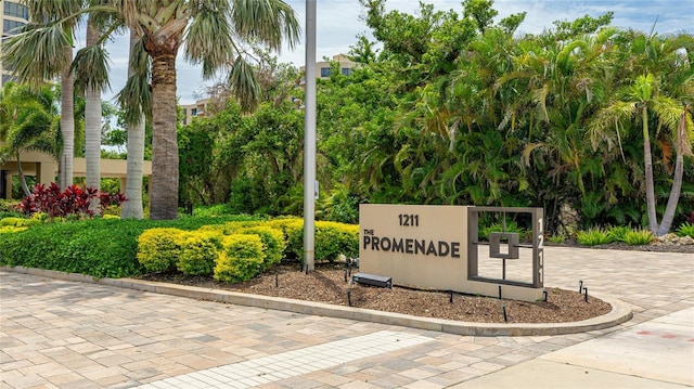 1211 Gulf Of Mexico Dr Unit 309, Longboat Key, FL 34228 - view of community / neighborhood sign
