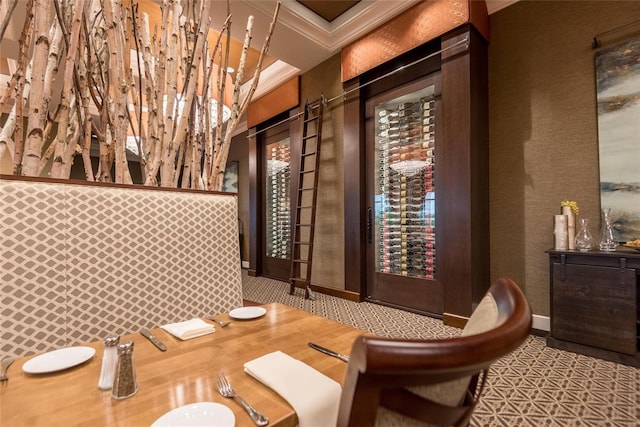 11716 Strandhill Ct, Lakewood Ranch, FL 34202 - wine area with wallpapered walls