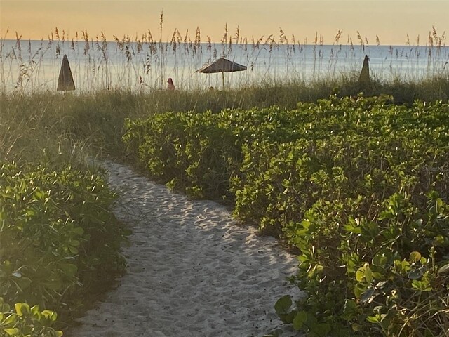 5055 Gulf Of Mexico Dr Unit 422, Longboat Key, FL 34228 - details with a beach view
