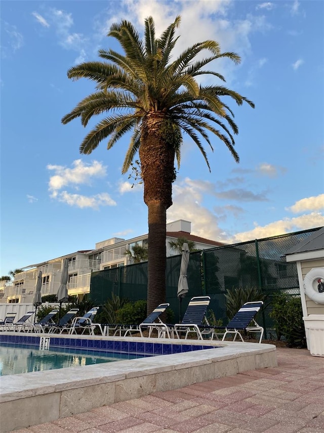 5055 Gulf Of Mexico Dr Unit 422, Longboat Key, FL 34228 - view of pool