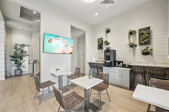 15104 Blue Bay Ter, Lakewood Ranch, FL 34211 - dining area featuring light wood-style flooring and recessed lighting