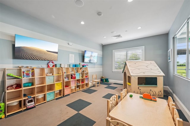 15104 Blue Bay Ter, Lakewood Ranch, FL 34211 - game room with plenty of natural light, baseboards, and recessed lighting
