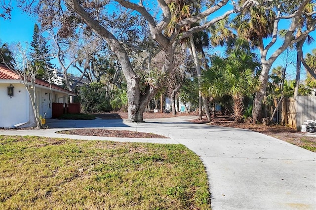 670 Venice Ln, Sarasota, FL 34242
