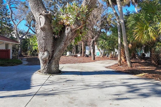 670 Venice Ln, Sarasota, FL 34242