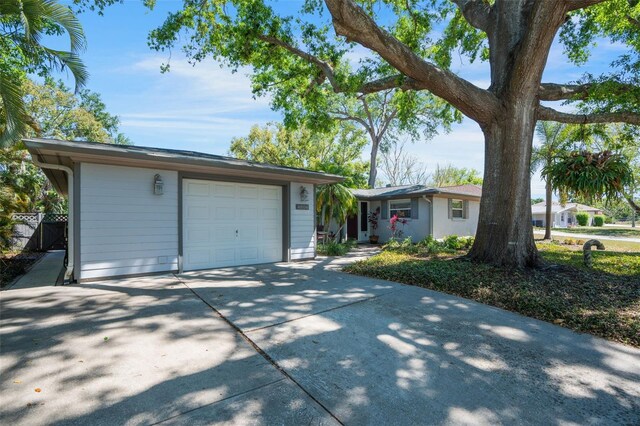 4806 Capri Ave, Sarasota, FL 34235 - photo 36