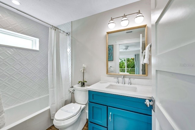 336 Avenida De Mayo, Sarasota, FL 34242 - bathroom with toilet, vanity, a healthy amount of sunlight, and shower / tub combo with curtain