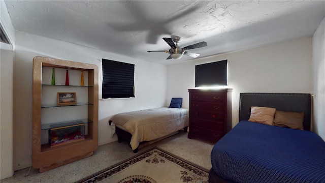 5727 25th St W, Bradenton, FL 34207 - bedroom with ceiling fan
