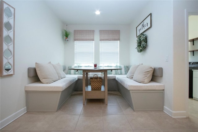 12841 Balsam Ter, Bradenton, FL 34212 - sitting room featuring light tile patterned flooring and baseboards