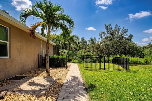 12841 Balsam Ter, Bradenton, FL 34212 - view of yard