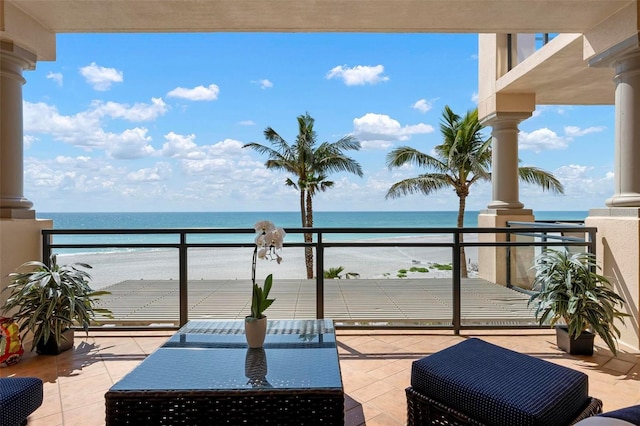 2333 Gulf Of Mexico Dr Unit 1A2, Longboat Key, FL 34228 - balcony with a water view