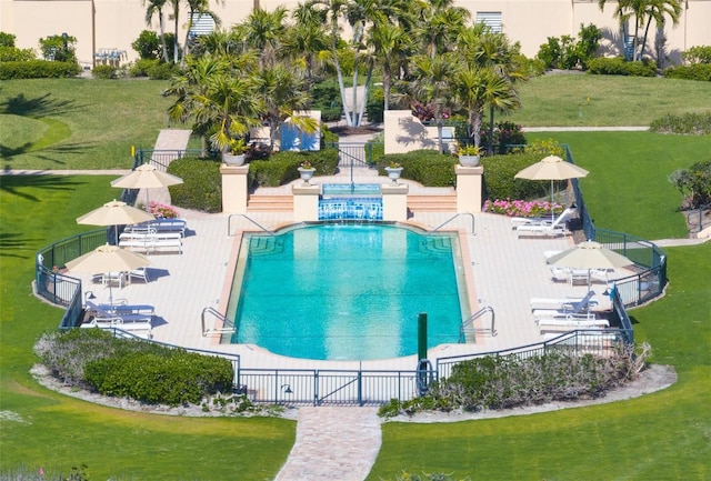 2333 Gulf Of Mexico Dr Unit 1A2, Longboat Key, FL 34228 - view of community pool