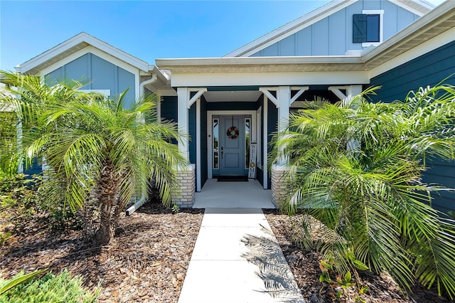 4308 Fly Rod Ter, Parrish, FL 34219 - property entrance with board and batten siding