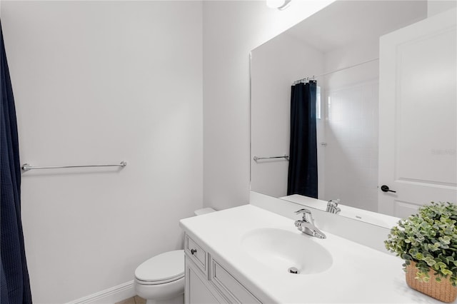 4308 Fly Rod Ter, Parrish, FL 34219 - bathroom featuring vanity, toilet, and a shower with shower curtain