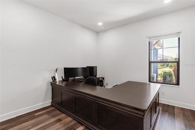 4308 Fly Rod Ter, Parrish, FL 34219 - home office featuring recessed lighting, baseboards, and dark wood-type flooring