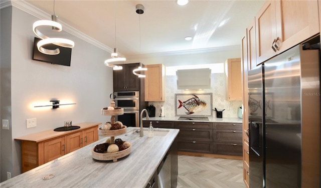 17817 Woodland Ct, Punta Gorda, FL 33982 - kitchen featuring appliances with stainless steel finishes, crown molding, decorative light fixtures, and decorative backsplash