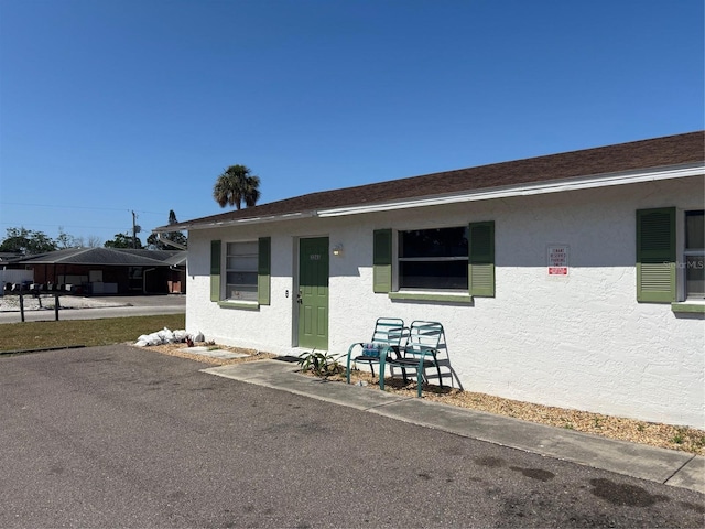 3265 51st Avenue Dr W, Bradenton, FL 34207 - exterior space with stucco siding