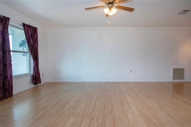 1315 Bottlebrush Dr, Bradenton, FL 34208 - unfurnished room featuring a wealth of natural light, visible vents, and light wood-type flooring