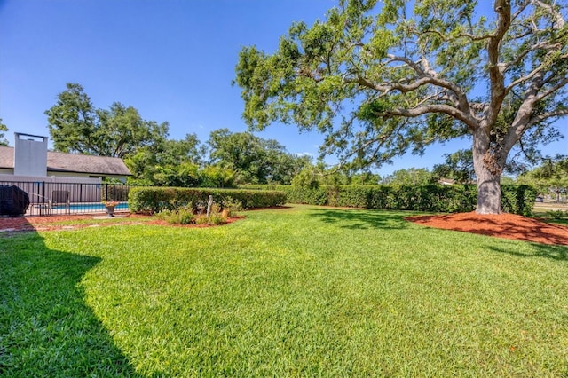 4806 Huntleigh Dr, Sarasota, FL 34233 - view of yard featuring a fenced in pool