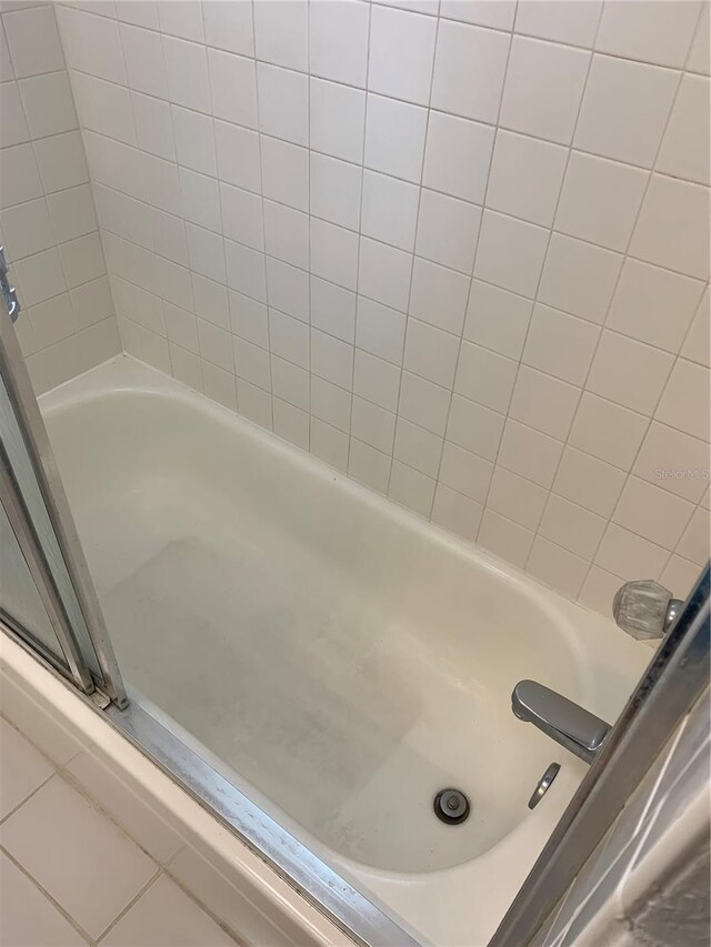 4502 3rd Street Cir W Unit 242, Bradenton, FL 34207 - full bath featuring a shower and a bathtub