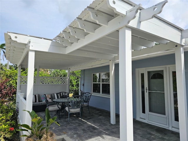 1654 Blakemore Ln, Sarasota, FL 34231 - view of patio / terrace with outdoor dining area