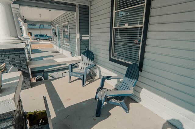 view of patio / terrace with covered porch