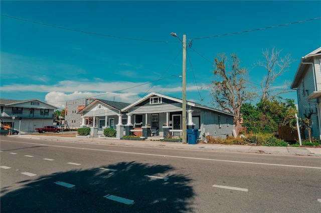 view of front of property featuring covered porch