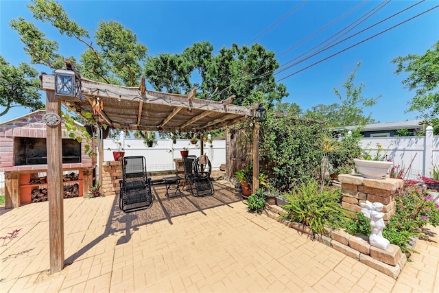 3053 Monica Pkwy, Sarasota, FL 34234 - view of patio featuring a pergola, a fenced backyard, and outdoor dining area