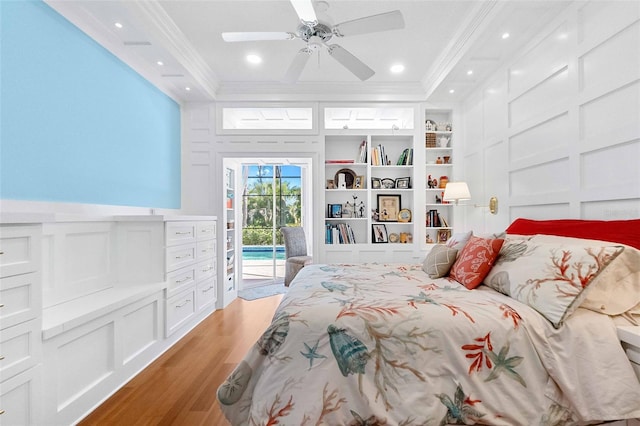 2196 Muskogee Trl, Nokomis, FL 34275 - bedroom with ornamental molding, access to outside, light wood-style floors, a ceiling fan, and recessed lighting