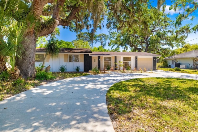7158 S Leewynn Dr, Sarasota, FL 34240 - photo 32