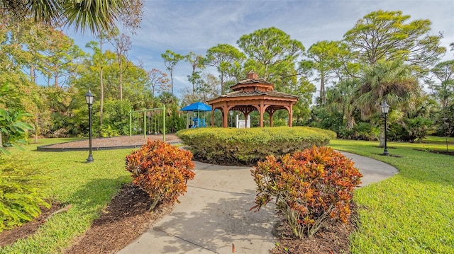 1085 Mallard Marsh Dr, Osprey, FL 34229 - surrounding community featuring a lawn and a gazebo