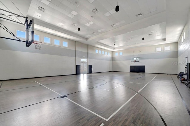 15719 Barefoot Beach Dr, Lakewood Ranch, FL 34211 - view of sport court with community basketball court and healthy amount of natural light