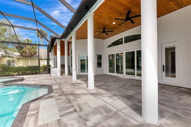 600 Eagle Watch Ln, Osprey, FL 34229 - swimming pool with an in-ground hot tub, a ceiling fan, a patio, and a lanai