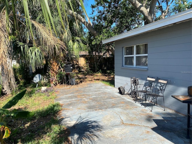 6324 Case Ave, Bradenton, FL 34207 - view of patio with fence