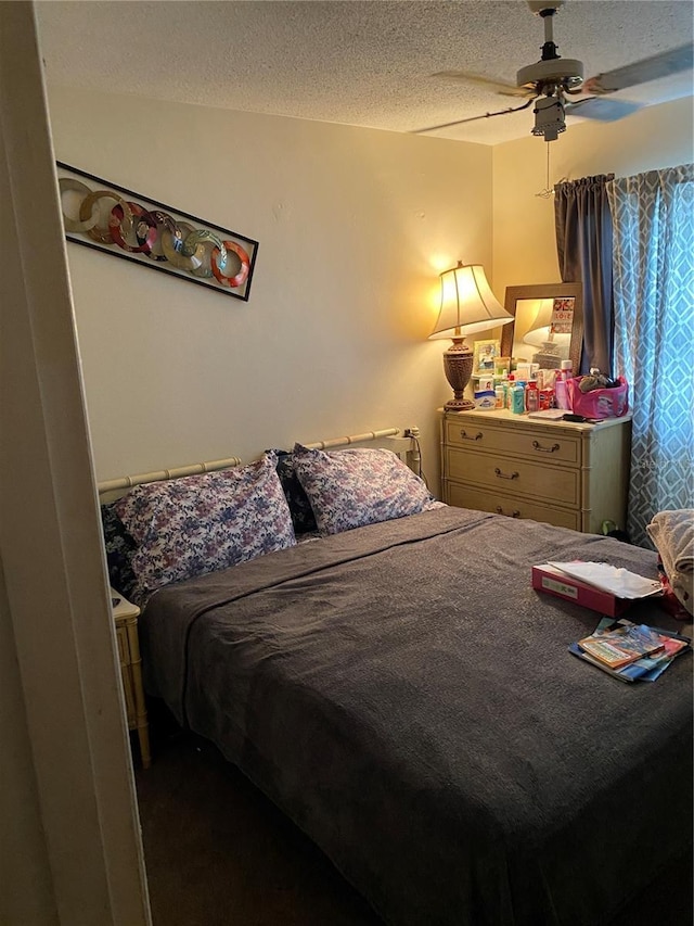 6324 Case Ave, Bradenton, FL 34207 - bedroom featuring a textured ceiling and ceiling fan
