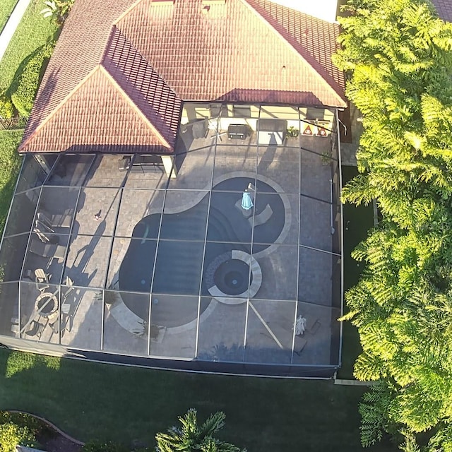4622 Grand Lakeside Dr, Palm Harbor, FL 34684 - aerial view of property and surrounding area