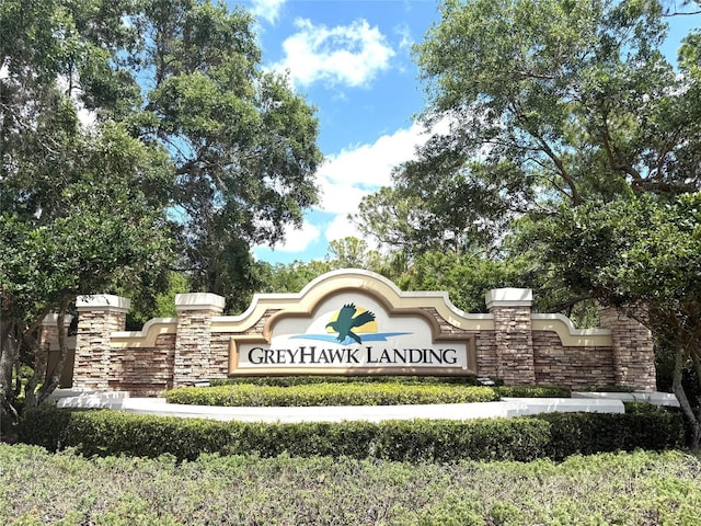 view of community / neighborhood sign