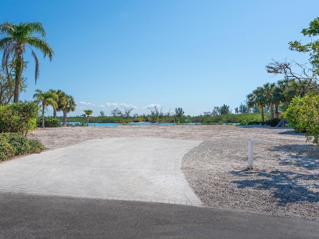 894 Freeling Dr, Sarasota, FL 34242 - photo 19