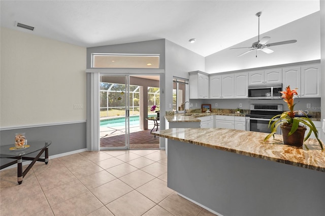 4449 Greenfield Ave, Sarasota, FL 34233 - photo 18