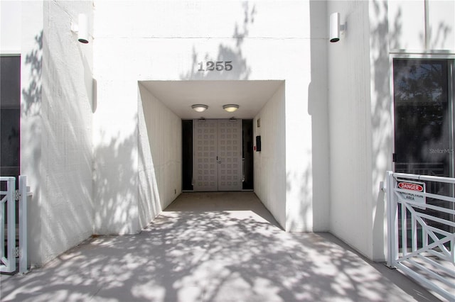 view of entrance to property