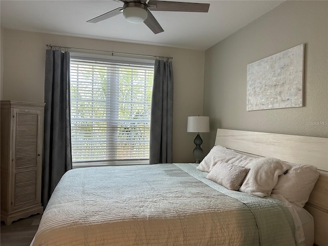4166 Central Sarasota Pkwy Unit 535, Sarasota, FL 34238 - bedroom with a ceiling fan