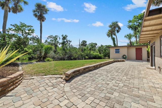 6718 68th Ave E, Bradenton, FL 34203 - view of patio / terrace