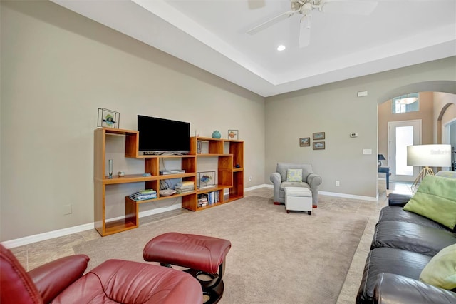 5009 Lake Overlook Ave, Bradenton, FL 34208 - living area with recessed lighting, arched walkways, baseboards, and a ceiling fan